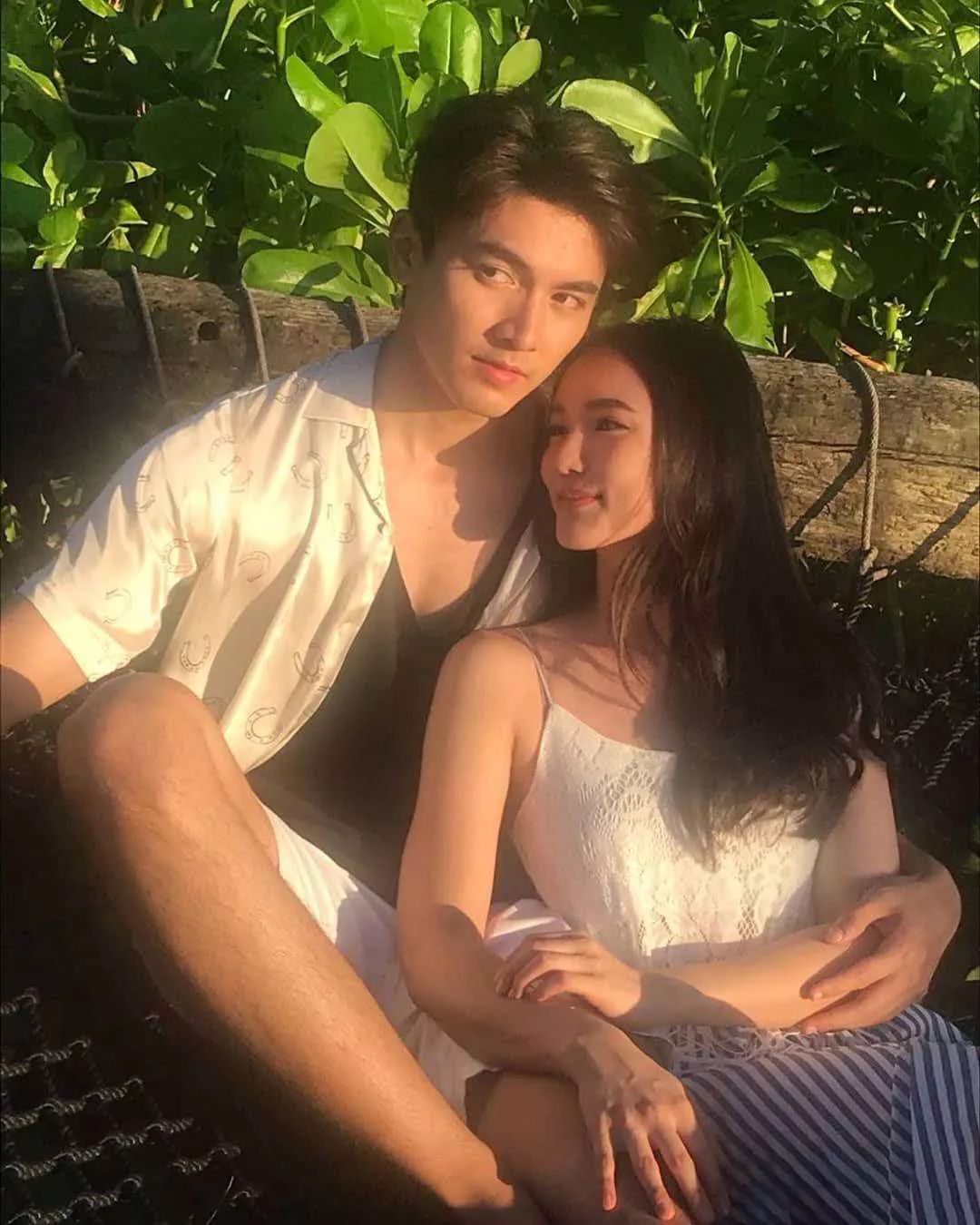 泰星dome公开高甜婚纱照人气cpponbua赴普吉拍摄甜蜜写真