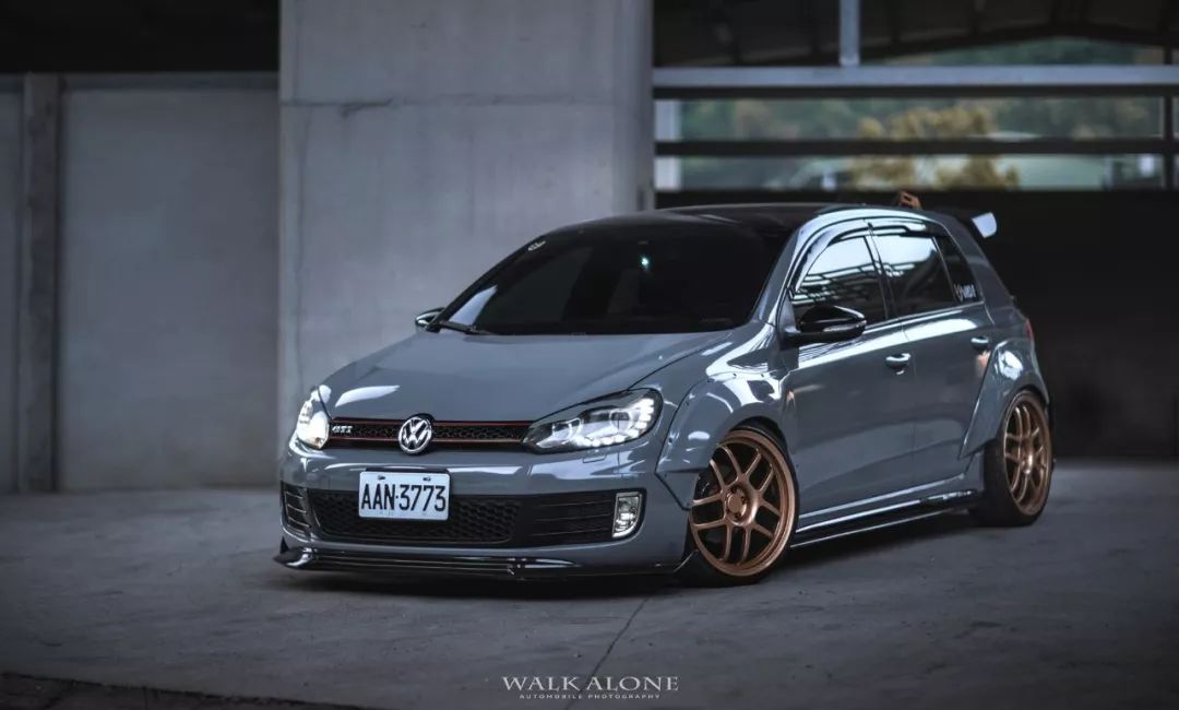 宽体上身的大众高尔夫gti,它就是小钢炮中的颜王