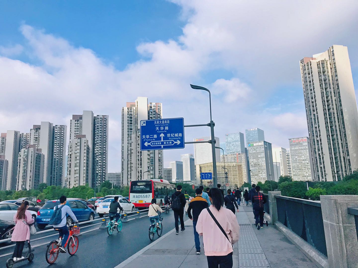 在成都上班还是深圳好 深圳合租生存成都