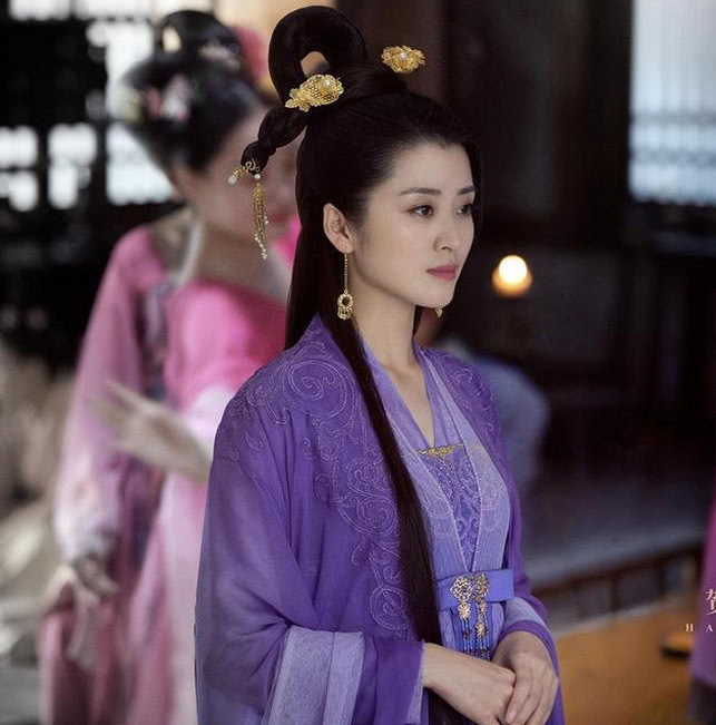 《听雪楼》开播吐槽不断,冷艳女主成"傻白甜",反被女配艳压!