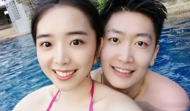 英雄联盟:lpl余霜发写真,男友管泽元一句话引观众不满