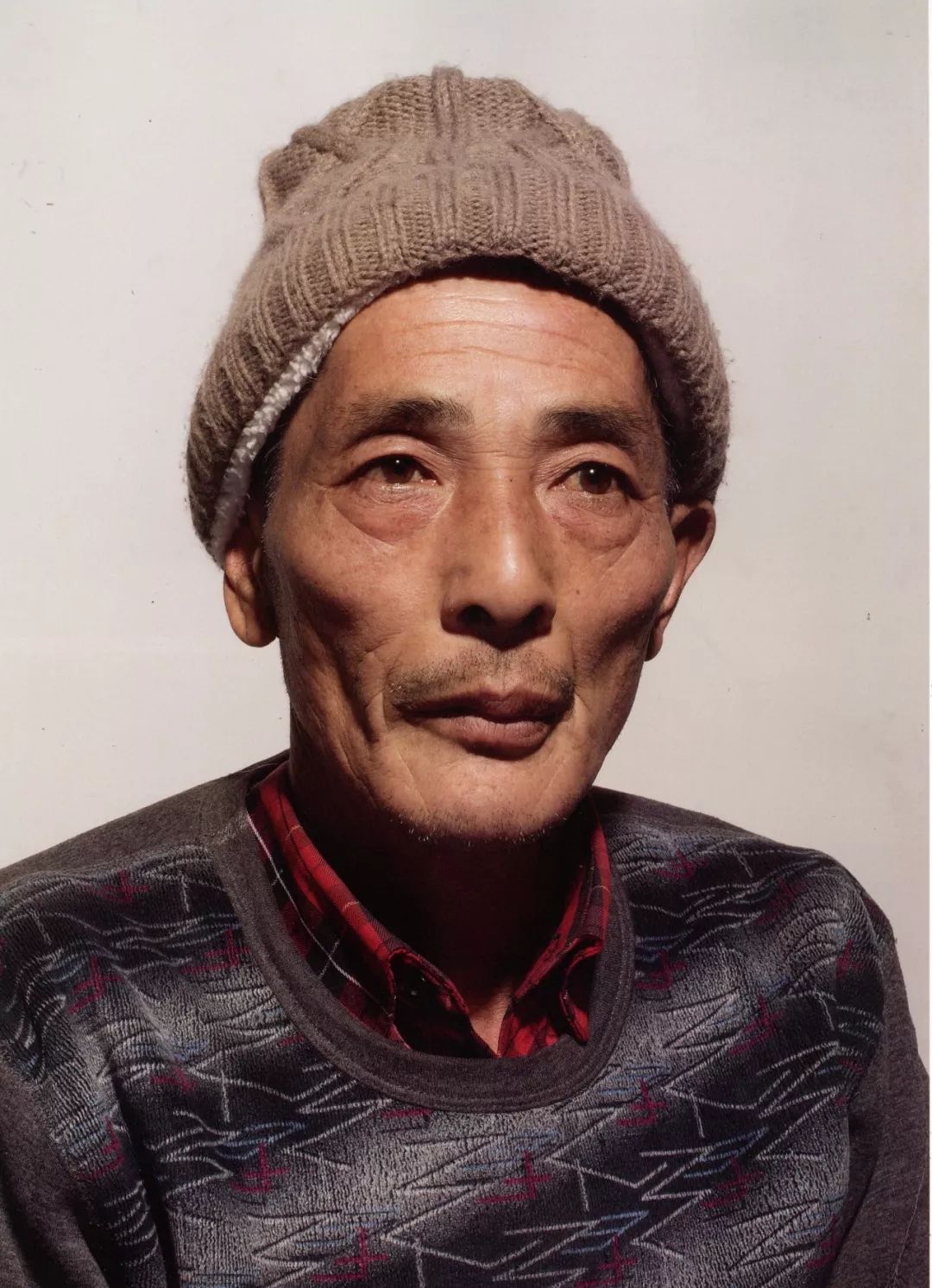 女老年头像照片素材半身像照片素材