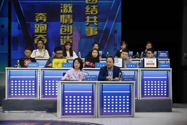 仝鑫局长说,他们应该管车站外交通混乱的现象.