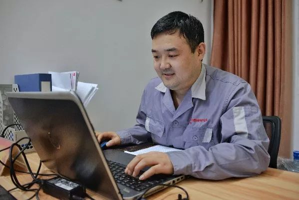 【人物在线】会"吆喝"的赵晓飞