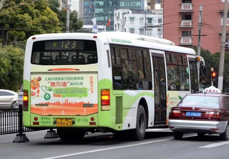 神奇!上海2000余辆公交车喝上了"地沟油"