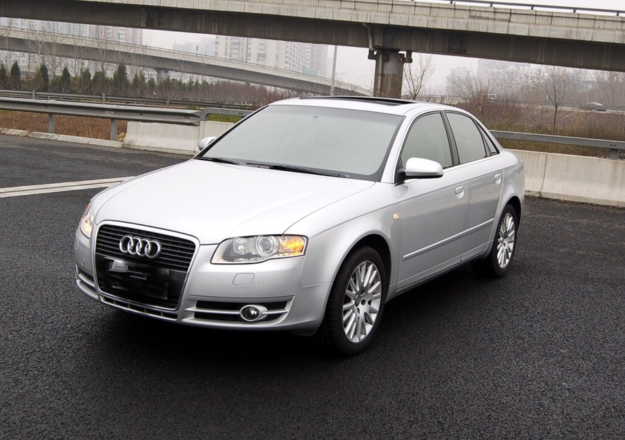 9年车龄的老奥迪a4车商报价10万块车况很好值得入手吗