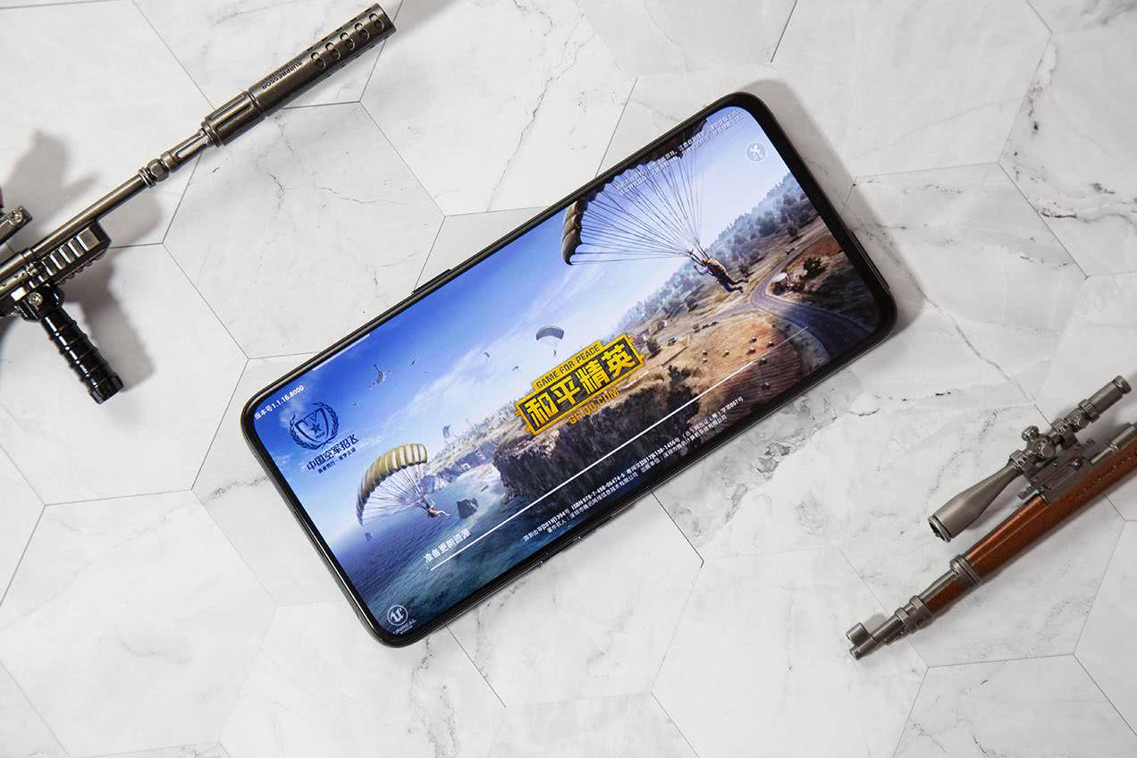 最佳上分利器!oppo reno10倍变焦版实测《和平精英》
