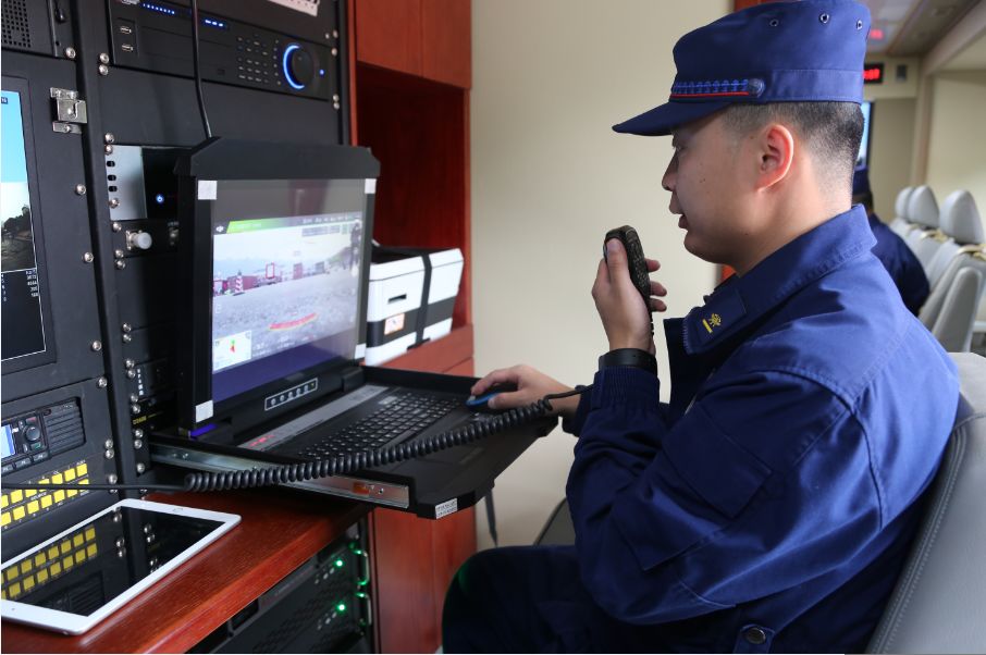 无人机,广播级摄像机,4g单兵图传,微波图传,对讲机等应急通信装备