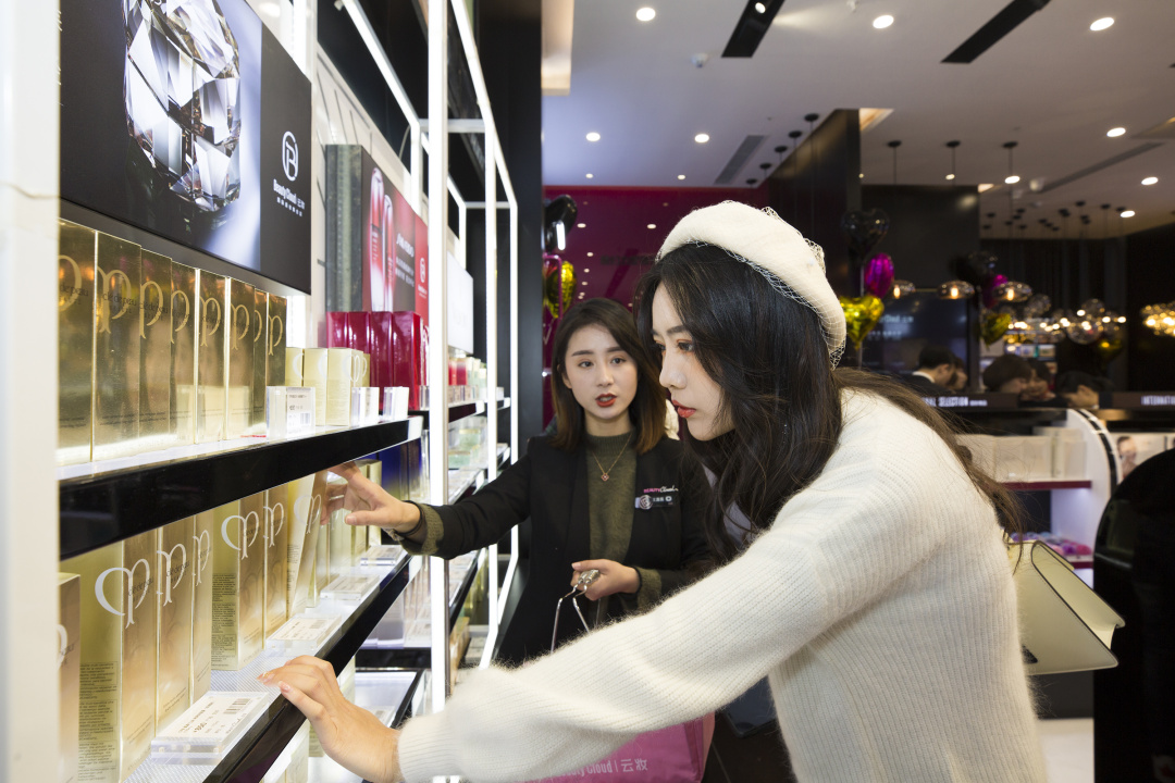 案例∣美妆新零售太火爆!"中国版丝芙兰"开业3天销售额100万