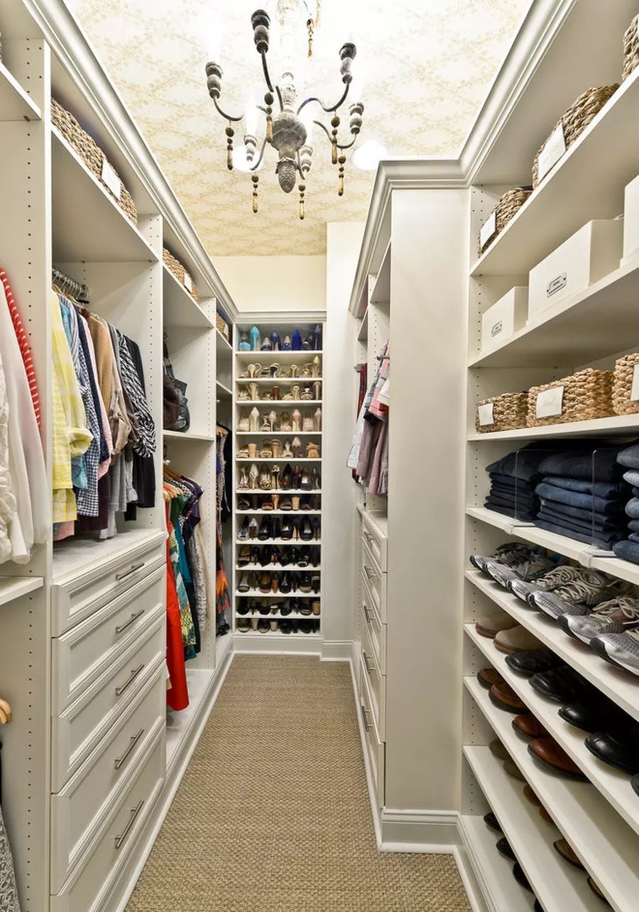 今天装修之家大c将为大家分享100套高清衣帽间装修效果图,让你一眼就