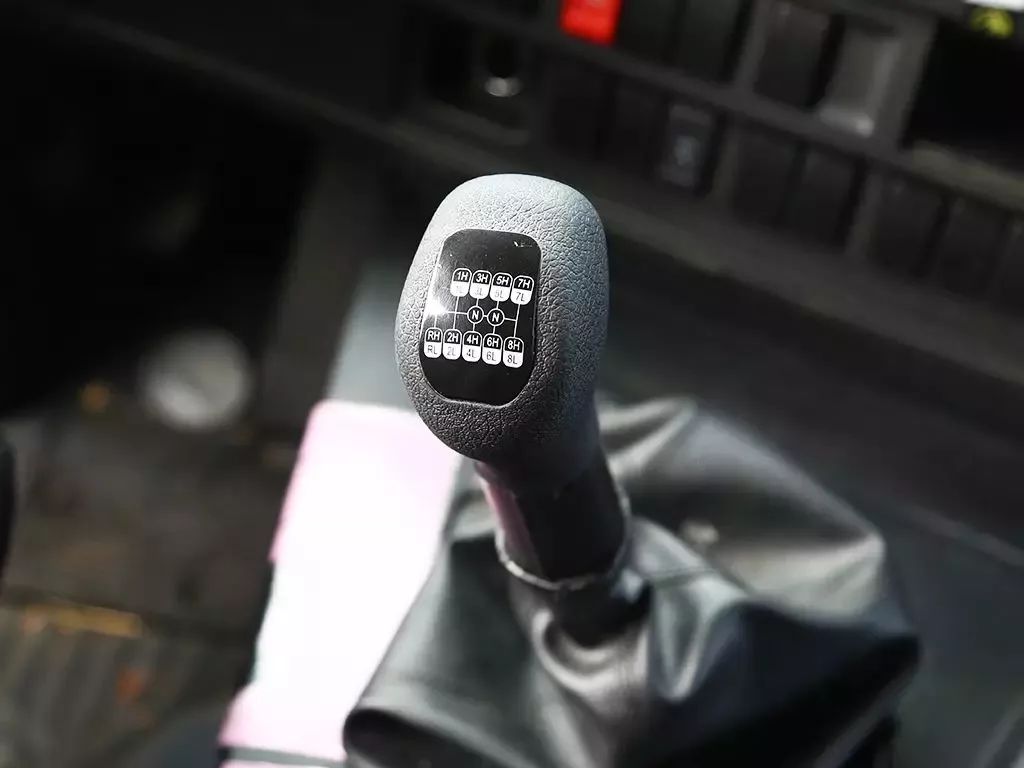 高品质更可靠 体验庆铃五十铃巨咖危运车 危运界新宠 实拍庆铃五十铃