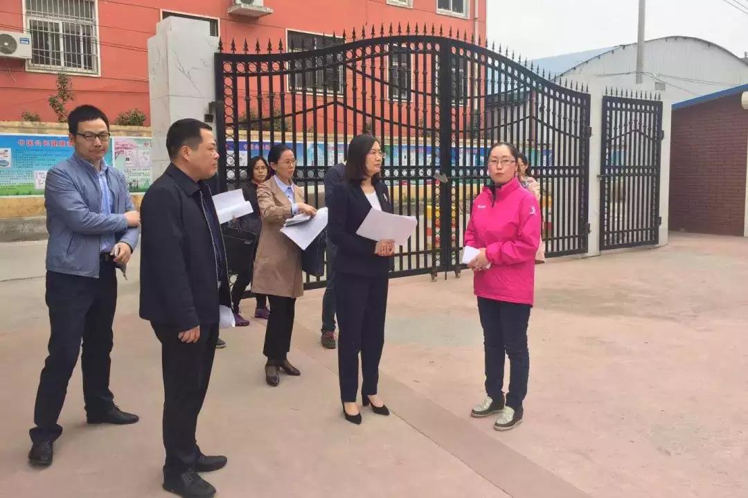区政府副区长张晓丽带队到我区部分小学进行调研_办学