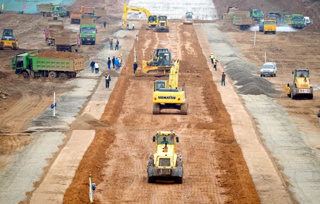 【重点工程】前坪水库施工正酣 10月蓄水_大坝