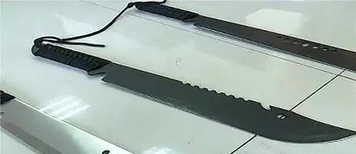 手持砍刀等器械!榆林5男子组团抢劫他人1千余元