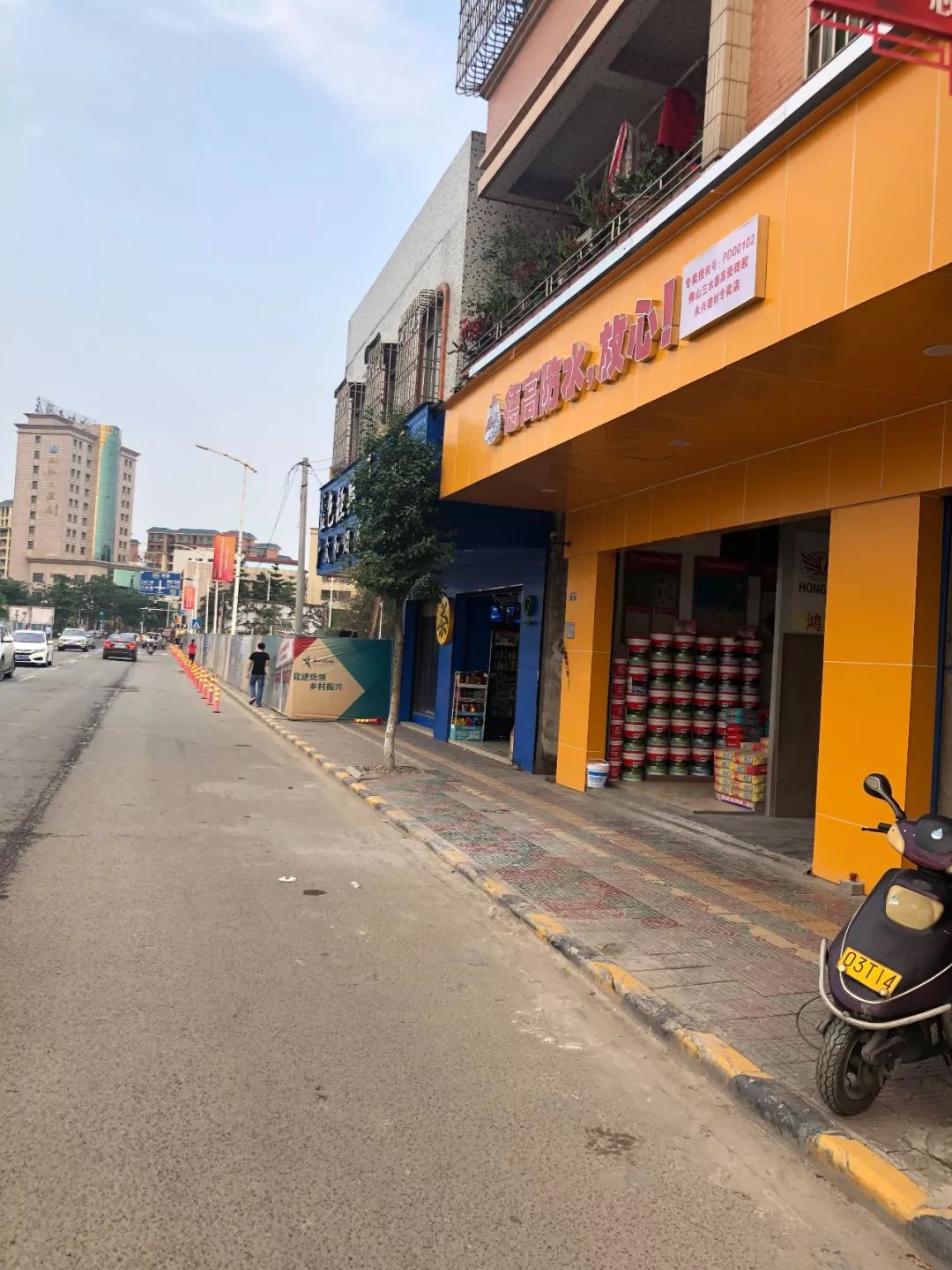 范永健是白坭城管部门的一名市政管理工作人员一直以来在城市管理