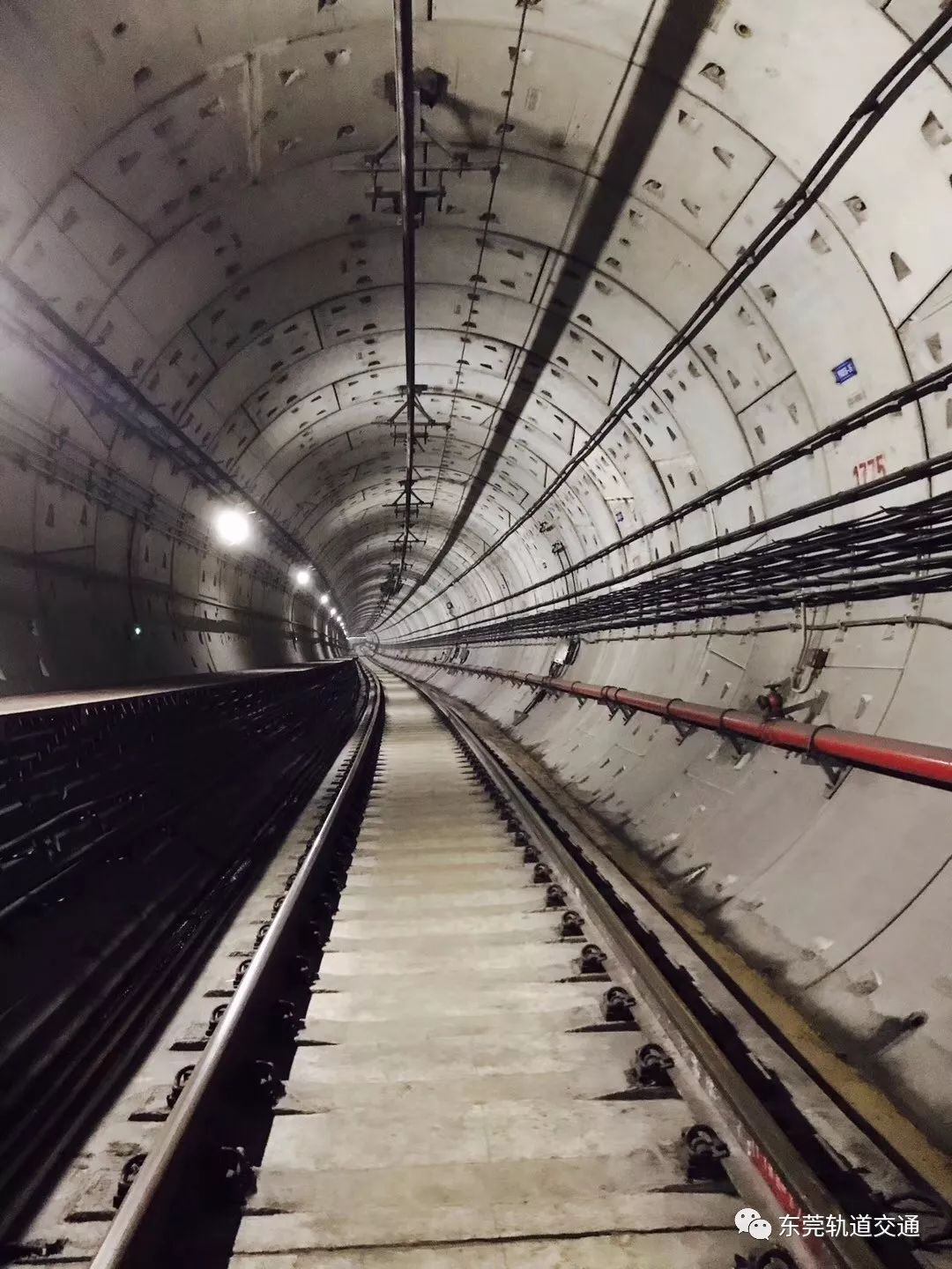 城市守夜人地铁接触网检修工