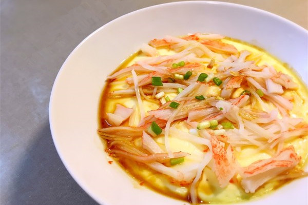 原创简单几步教你做滑嫩细腻的蟹肉棒蒸蛋,味蕾上的极简美味!