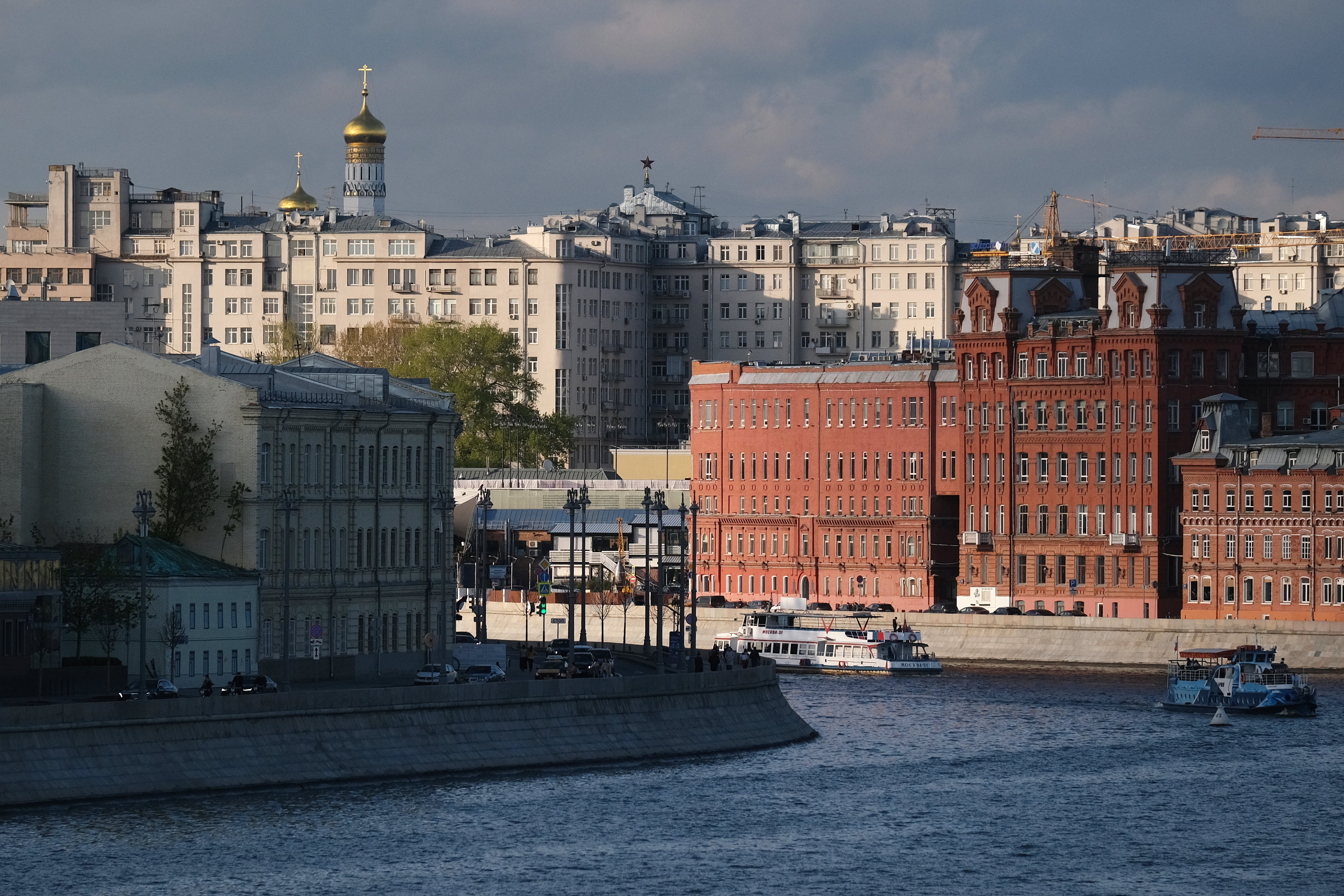 新华社/卫星社这是5月2日在俄罗斯首都莫斯科拍摄的街景