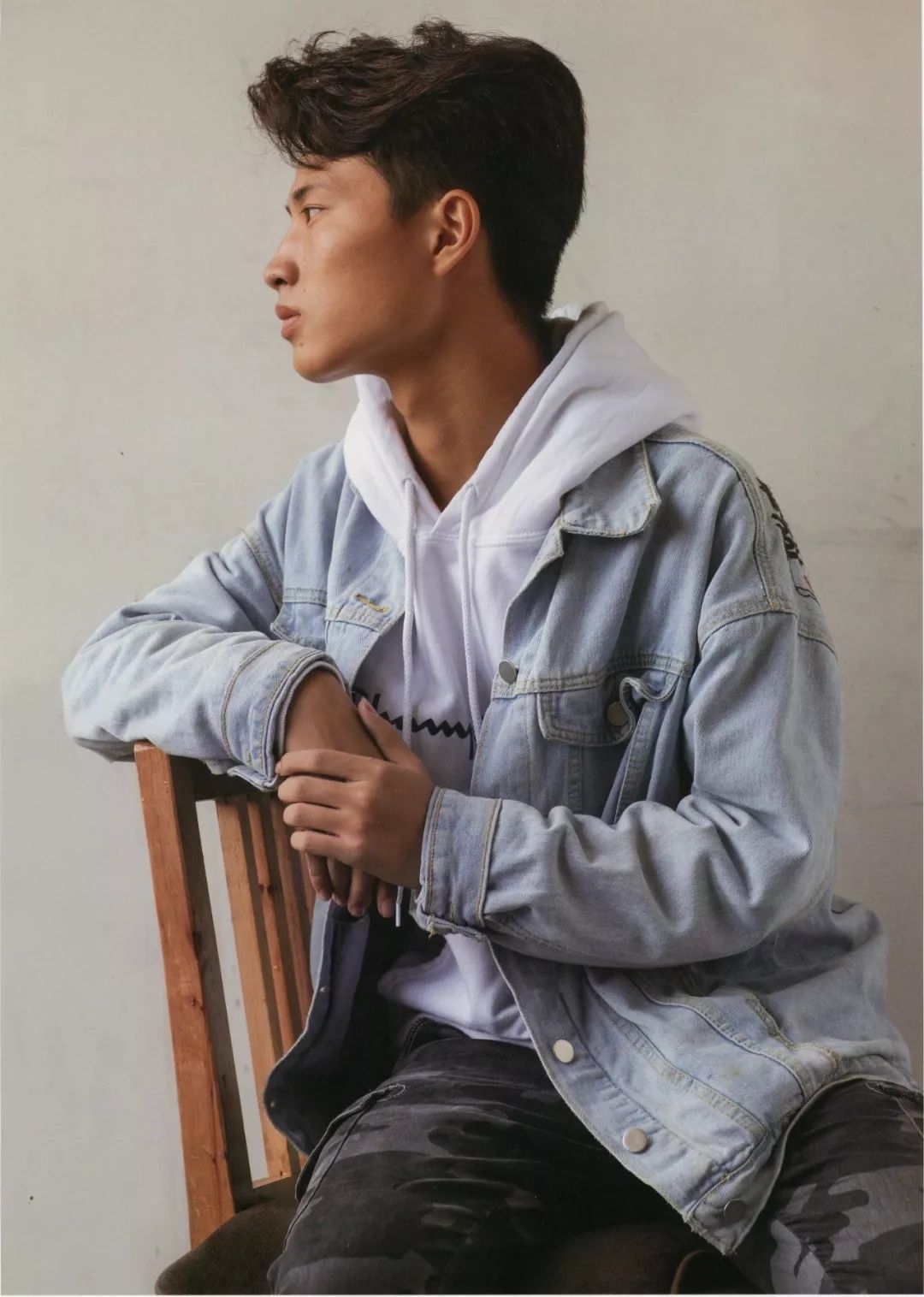 半身像照片素材女老年头像照片素材男老年头像照片素材编编这就双手奉