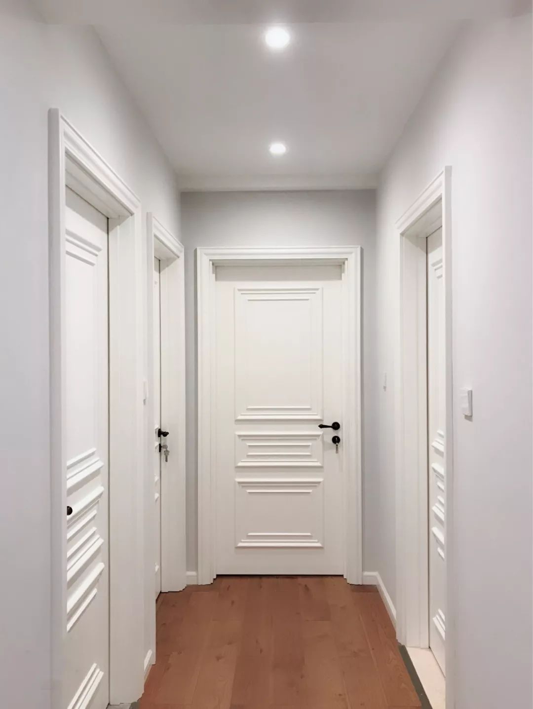 房门款式与颜色,现在流行这样设计!