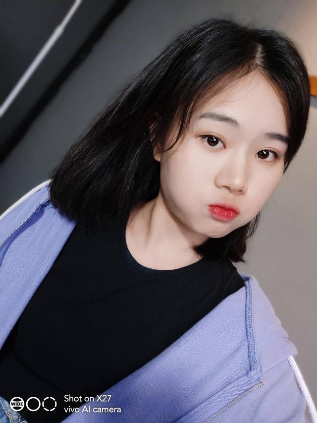 原创vivox27自拍究竟如何小姐姐拿到手已经要不回来了