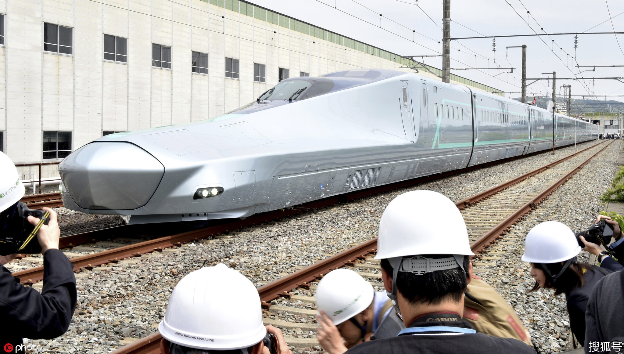 日本试跑"世界最快高铁" "长鼻"列车造型奇特