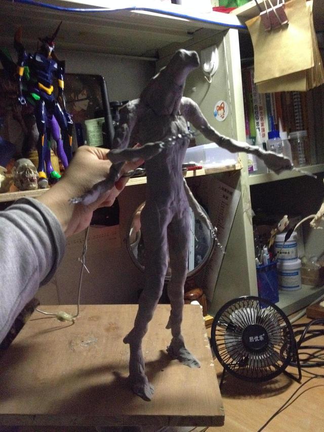 螳螂人,原型是魔花螳螂