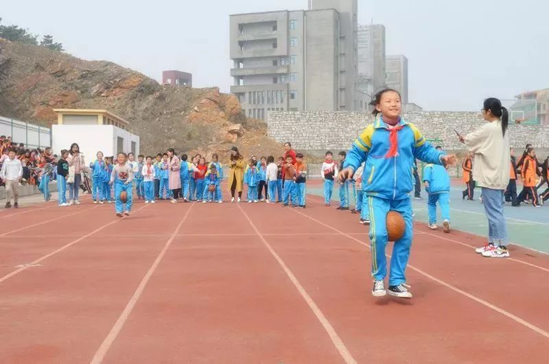 未成年人思想道德建设丨岚山区官山小学2019年举行我参与我运动我健康