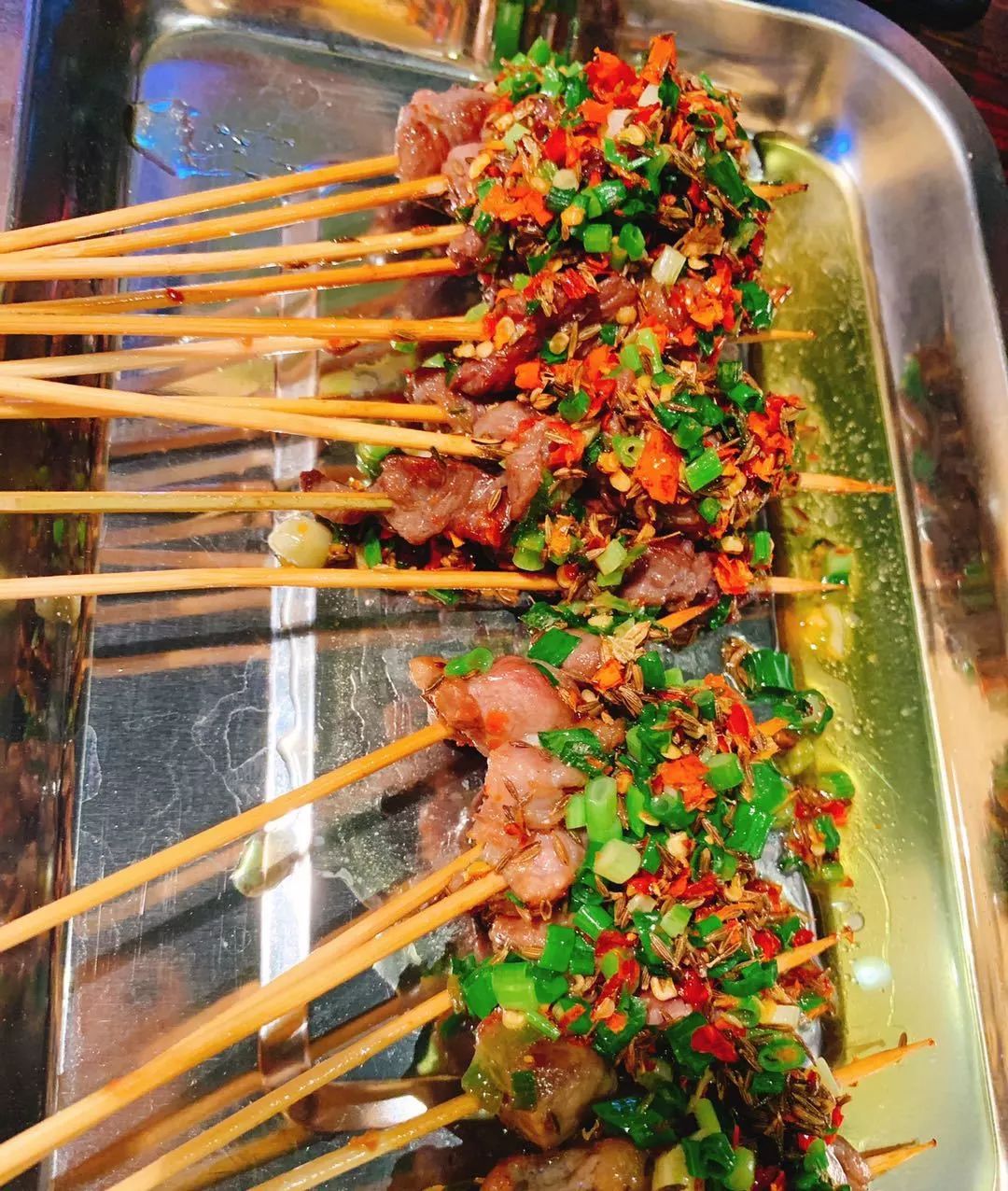 【小烧烤大情节】79元抢原价172元食上家厨湘西烤串 2-3人餐!