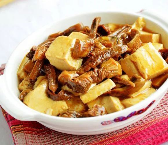 【惠友】舌尖上的美味—菌王"赤松茸"来袭 !新鲜上市到惠友啦