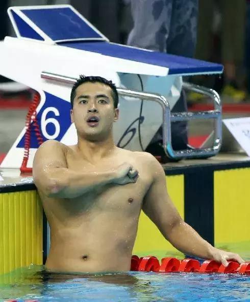 他是孙杨之前的中国游泳"一哥",现在,他有一个"大计划"_吴鹏