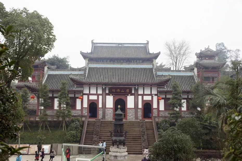 妙音寺等一个人陪我去吃璧山的特色水果我在等一个人陪我去吃璧山的