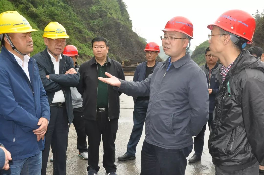 肖顺兴宜毕高速公路是革命老区人民的希望路致富路和小康路