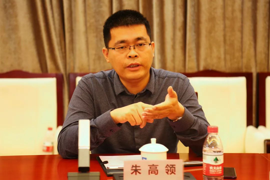 至美一拍oppo公司领导到中建四局友好交流