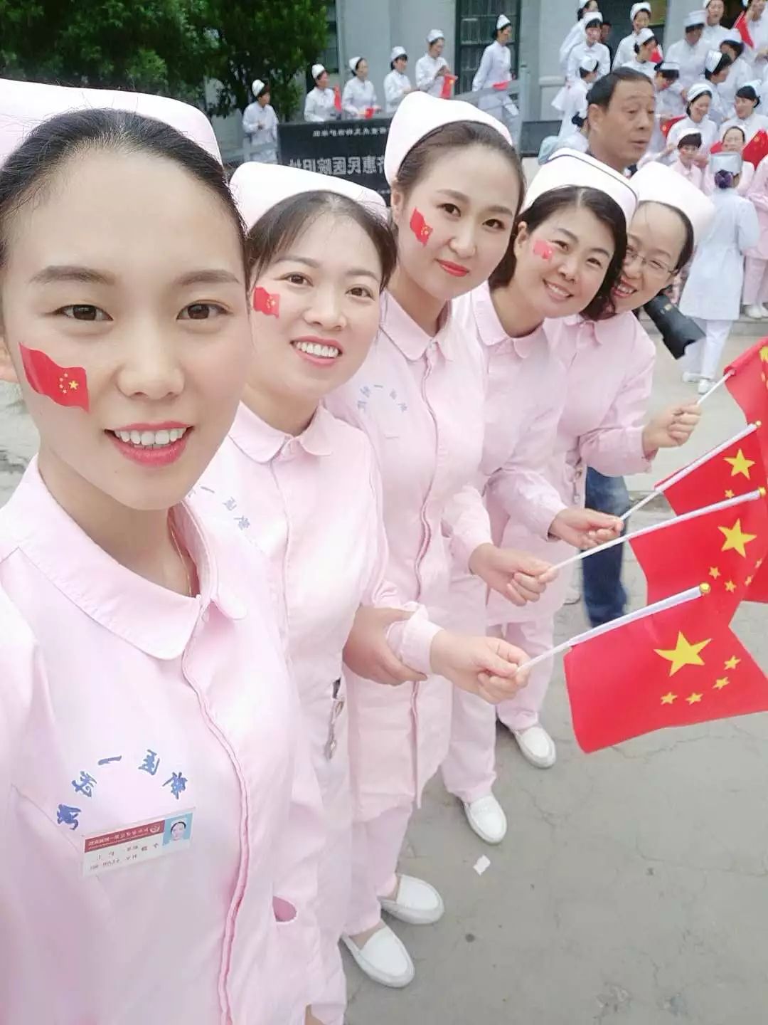 医心向党医声嘹亮系列活动之护理篇千余名护士演绎快闪我和我的祖国