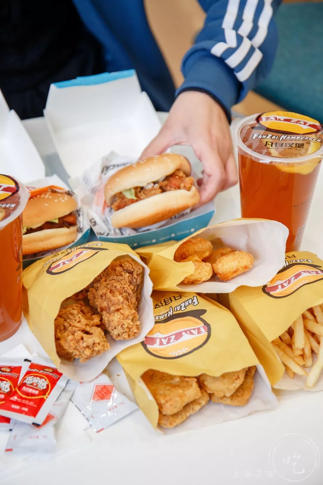 实探学生时代の人气食堂人均50收获回忆杀