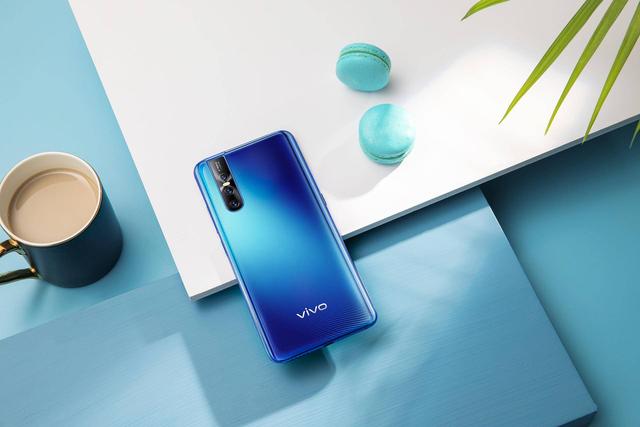 真全面屏vivos1pro开售3200万升降屏幕指纹自拍新视界