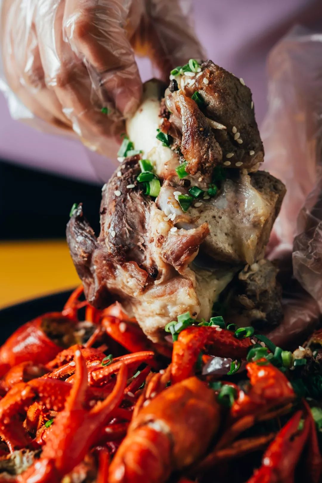 刚一进门,我差点哇的一声哭出来……_龙虾