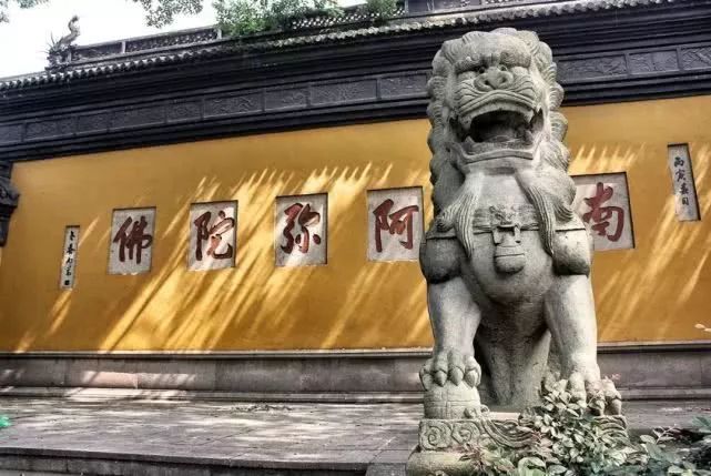 像美国的沈仁义,李锦兴,郑朝洋,日本的林宁峰等,我在各地弘法,建寺