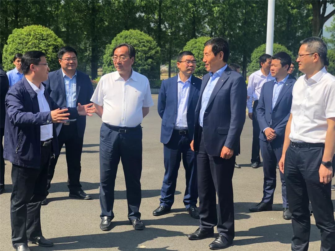 绍兴市委书记马卫光开元旅业创始人陈妙林一行调研高新园区三界镇飞翼