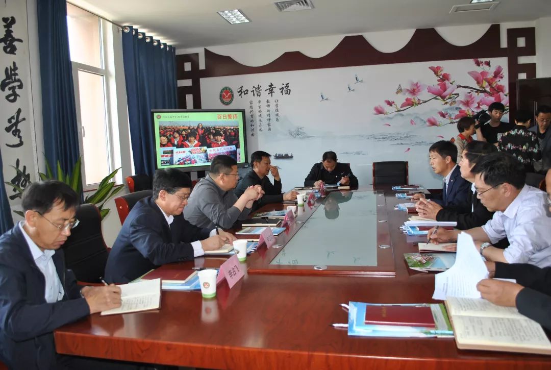 县委书记吕智临调研无极中学