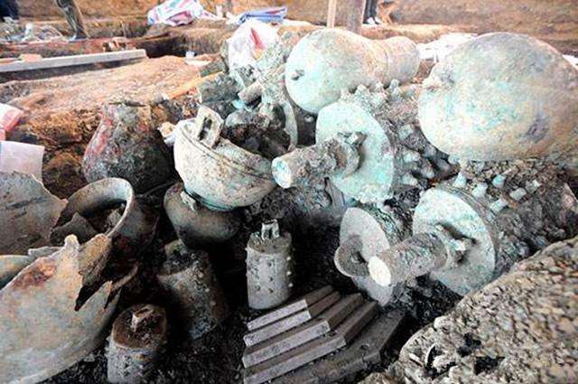 原创山东纪王崮顶有座大墓专家发掘后遗憾地说墓主彻底成谜