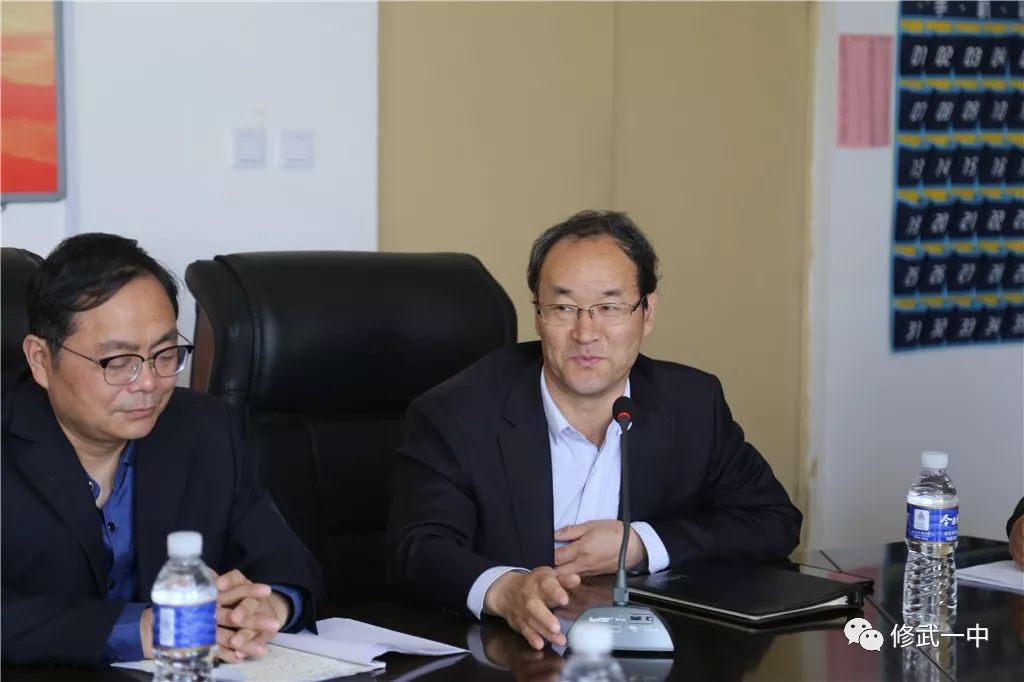 孟州一中交流团来我校考察交流