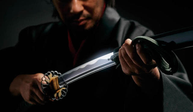 妖刀再现 2019款铃木Katana武士刀摩托测评_搜狐汽车_搜狐网