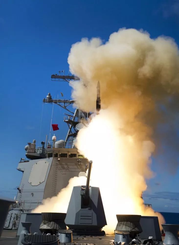 的mk-41垂直发射系统拥有80个单元,这也是满载"标准-3"导弹的最大数量