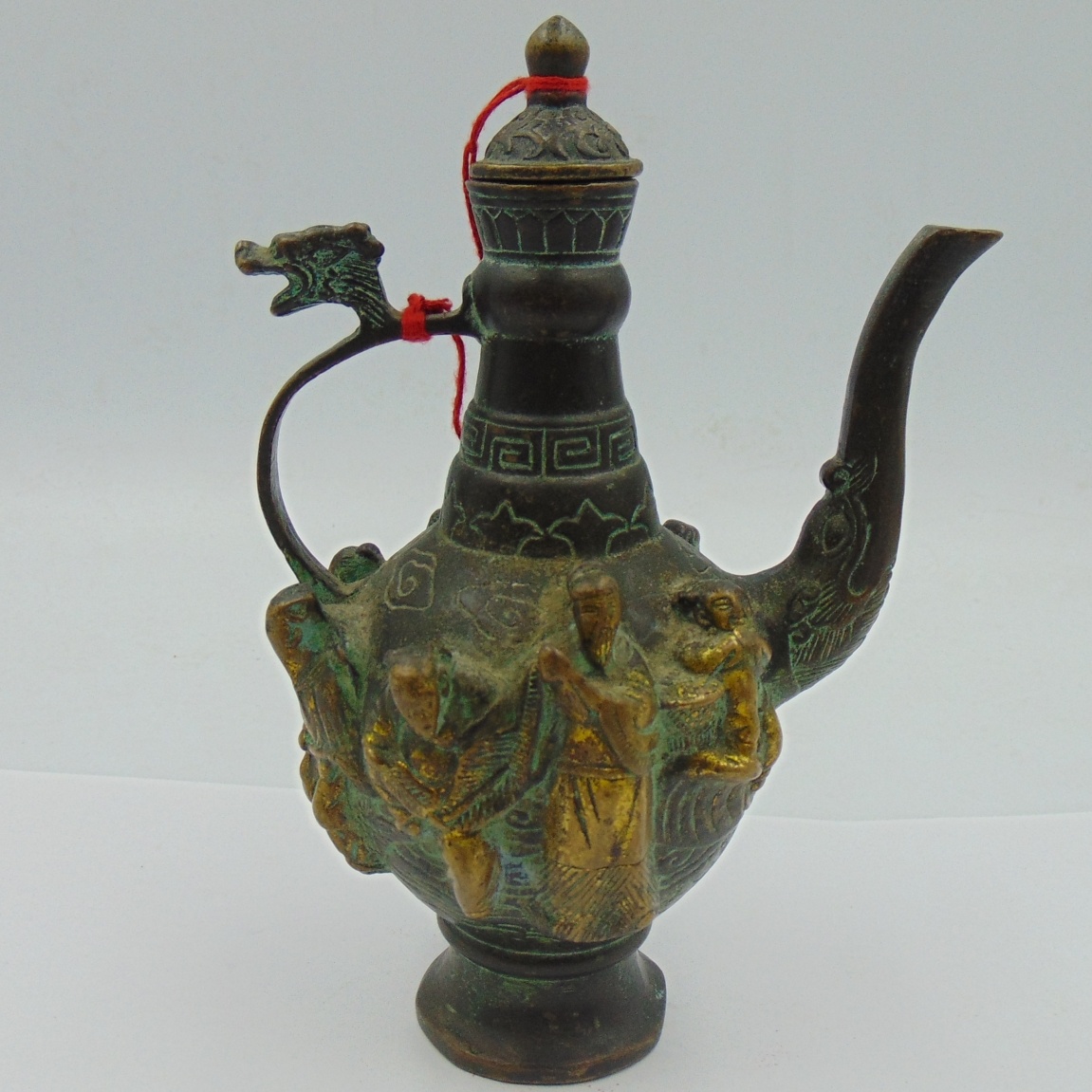 宣德铜器开一代铜器之先河,把我国古代的青铜合金技术推向了一个顶峰.