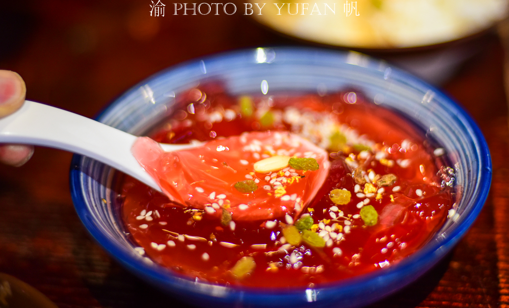重庆网红美食受气牛肉,30种香料码制24小时,再分时段慢炖而成 重庆网红美食受气牛肉,30种香料码制24小时,再分时段慢炖而成