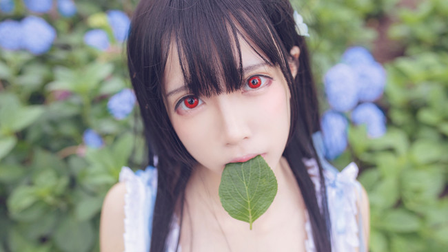 cos散华礼弥红眸小姐姐