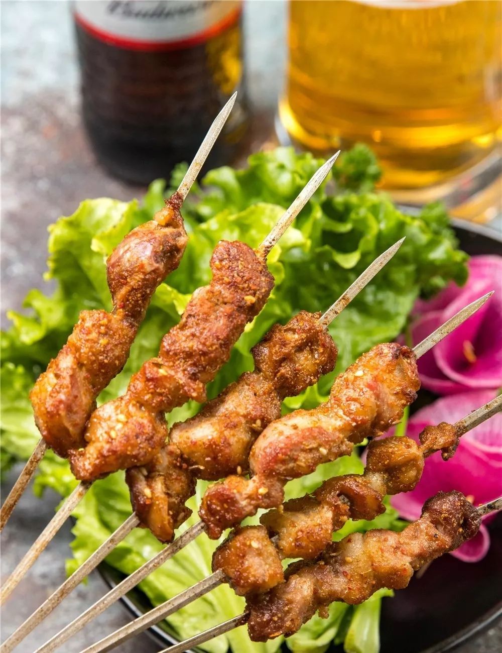 大肉串这香味勾人极了 肉星人的最爱 牛羊肉都是肥瘦相间 大油边