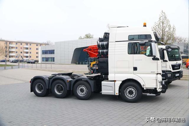 250吨德意志重拖王慕尼黑实拍曼恩tgx416408x4大件牵引车